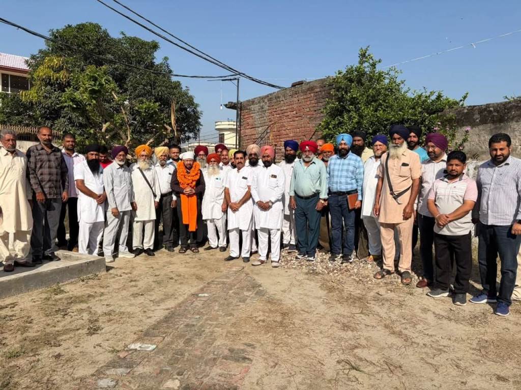 Dr Ravjot Singh listened to the problems of the people solved many issues on the spot